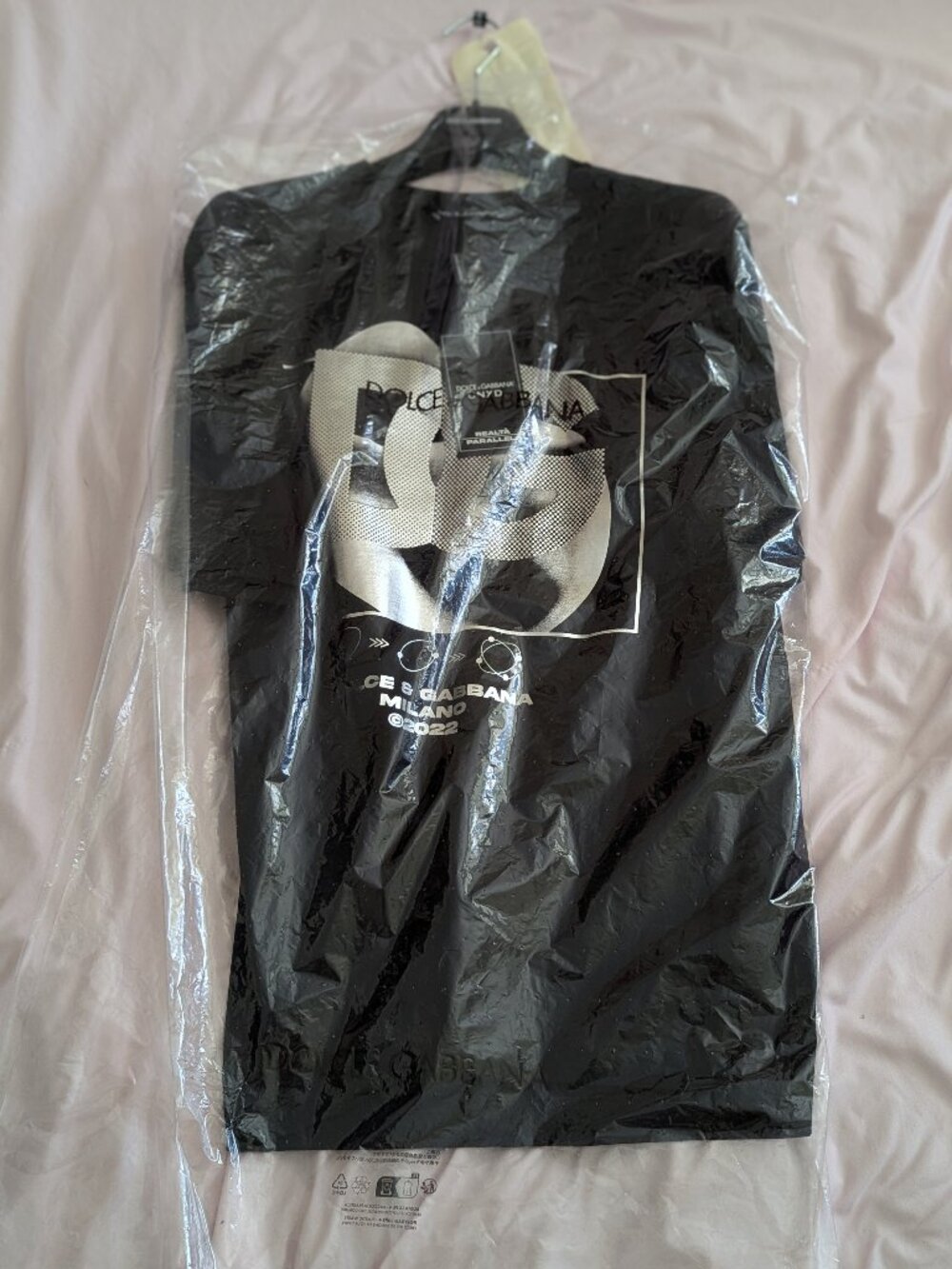 Dolce & Gabbana Black Graphic Graphic T-Shirt 48